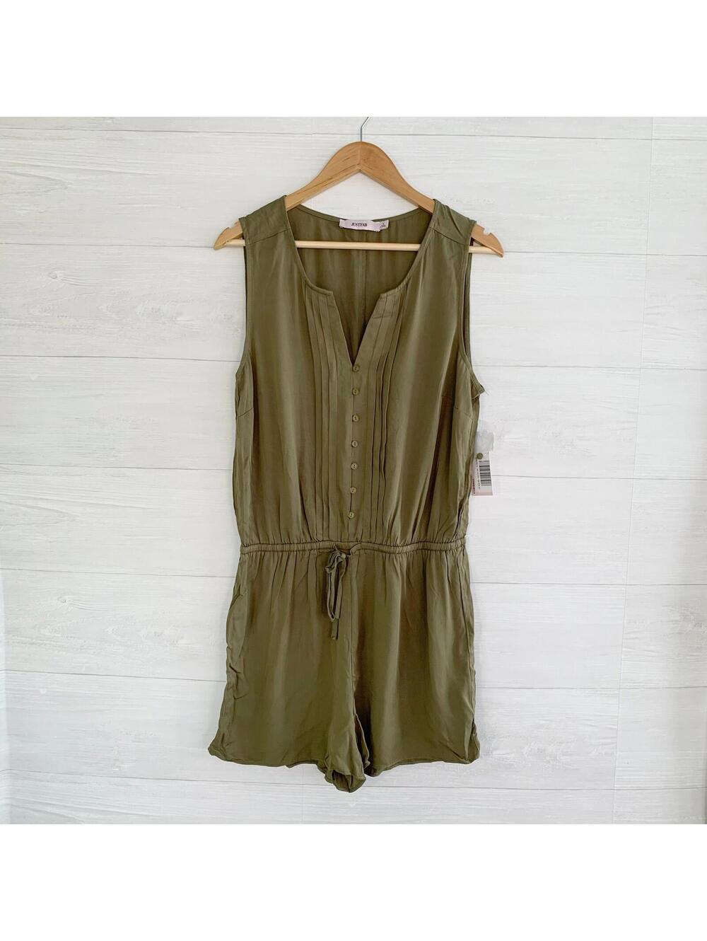 NWT Just Fab - Khaki green sleeveless romper accordion pleats, L
